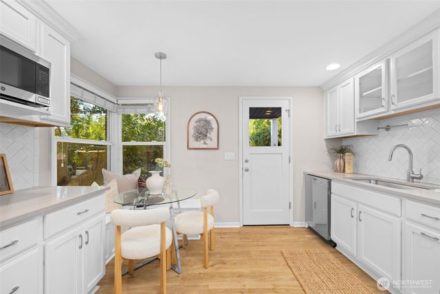 368 NW 48th Street, Seattle, WA 98107
