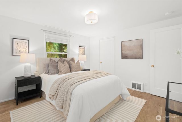 368 NW 48th Street, Seattle, WA 98107