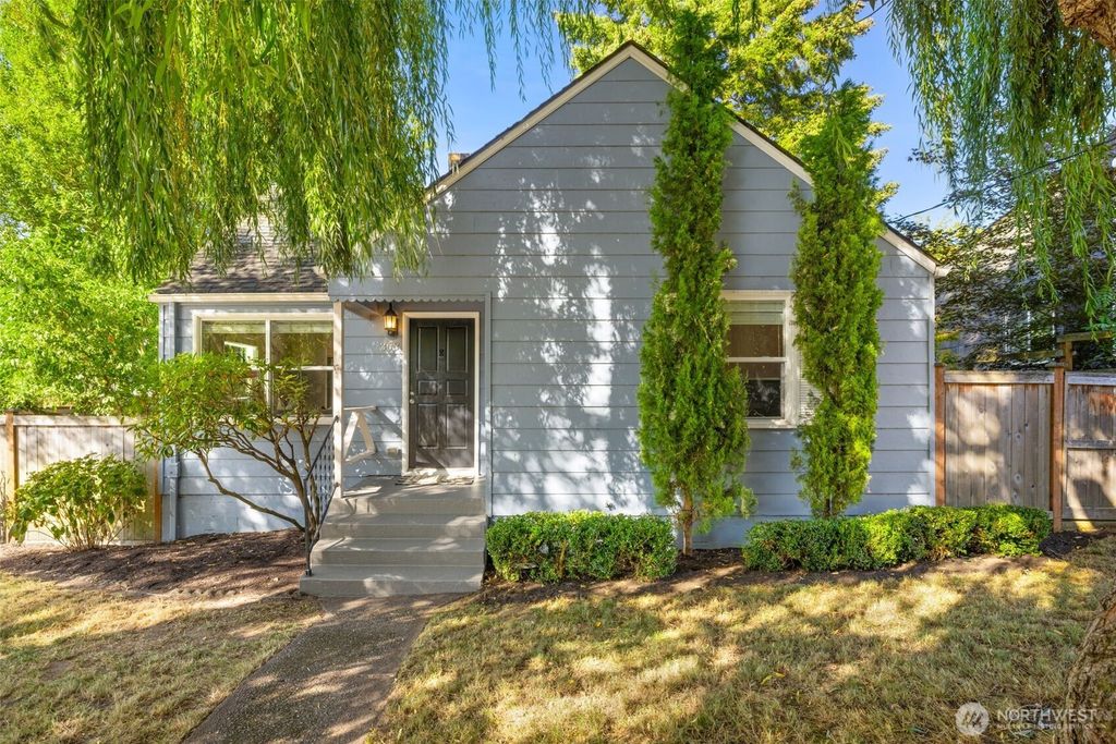 368 NW 48th Street, Seattle, WA 98107