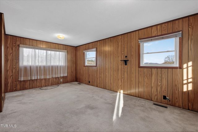 4488 Dishner Valley Road, Bristol, VA 24202