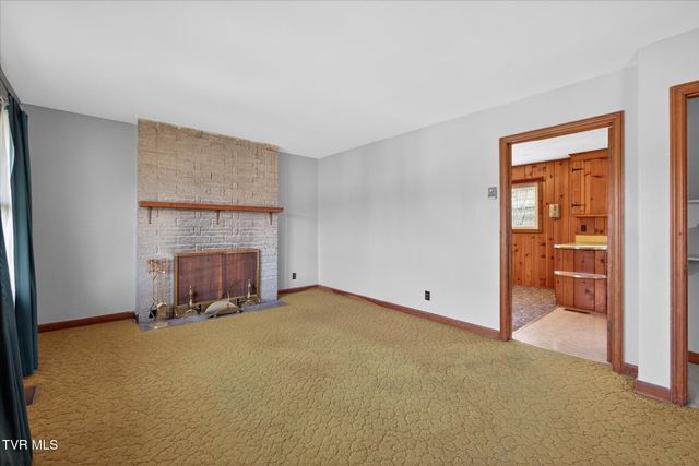 4488 Dishner Valley Road, Bristol, VA 24202