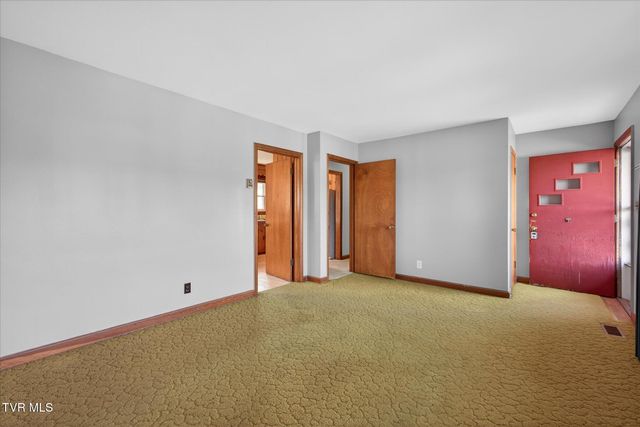 4488 Dishner Valley Road, Bristol, VA 24202