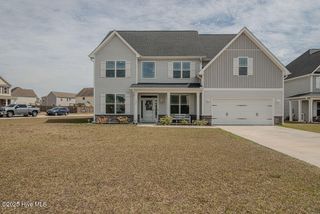 301 Bear Run, Maple Hill, NC 28454