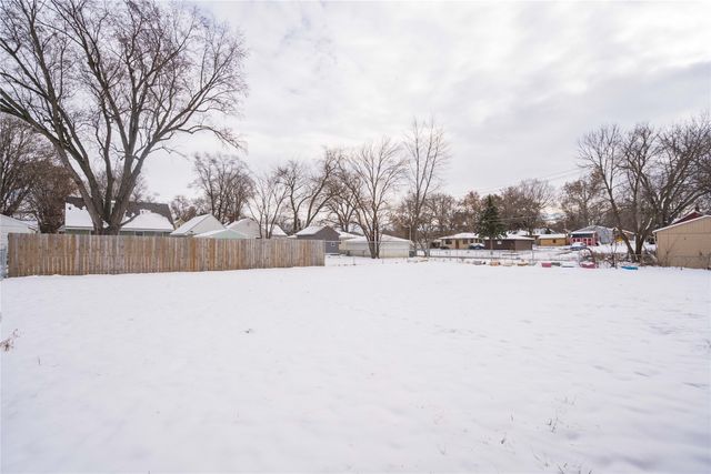 4009 Columbia Street, Des Moines, IA 50313