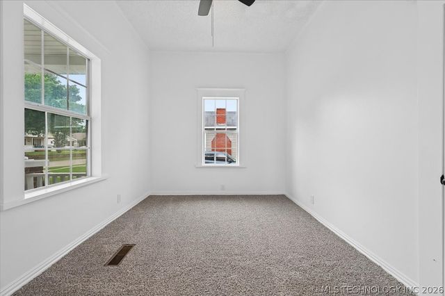 608 S Hickory Street, Sapulpa, OK 74066