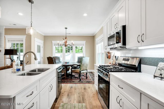 458 Raven Glen Drive, Southport, NC 28461