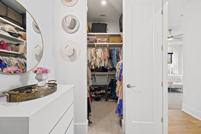 305 Ringtail Stream DR, Lakeway, TX 78738