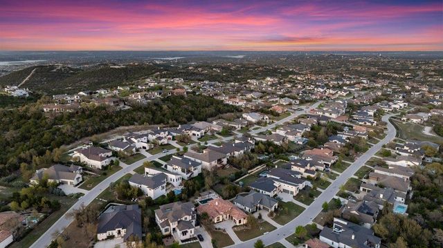 305 Ringtail Stream DR, Lakeway, TX 78738