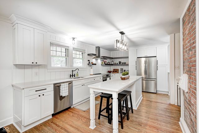 5144 N College Avenue, Indianapolis, IN 46205