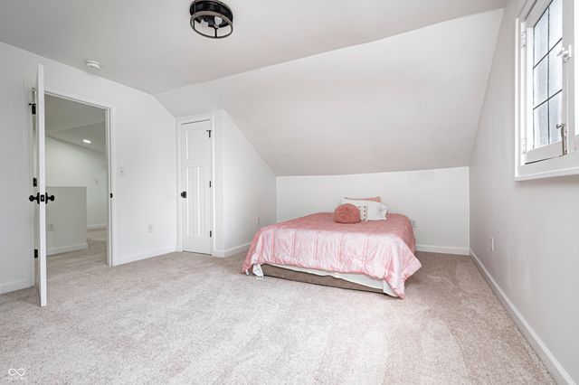 5144 N College Avenue, Indianapolis, IN 46205