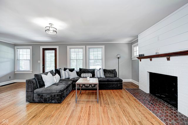 5144 N College Avenue, Indianapolis, IN 46205