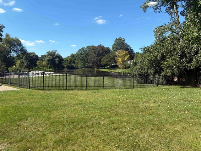 1728 Hiview Court, Bloomfield Twp, MI 48302
