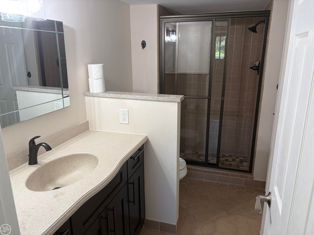 1728 Hiview Court, Bloomfield Twp, MI 48302