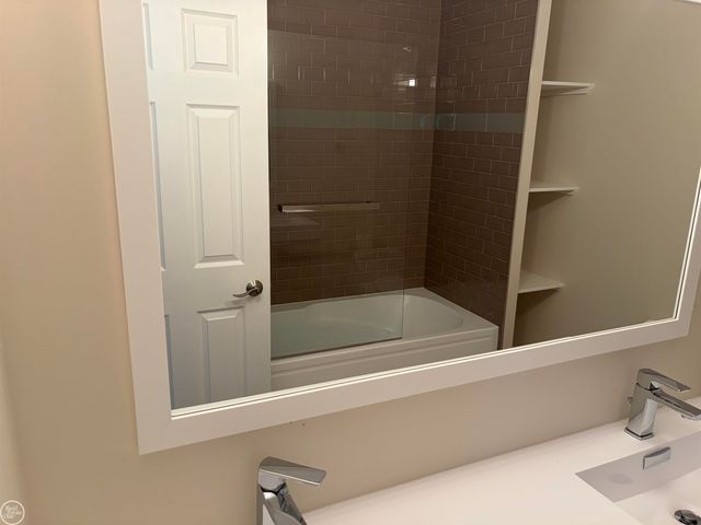 1728 Hiview Court, Bloomfield Twp, MI 48302