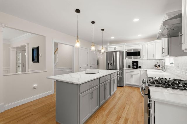 128 Thomas Street, Middleborough, MA 02346