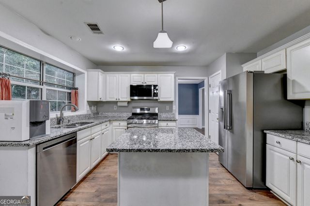 525 Barsham Way, Johns Creek, GA 30097