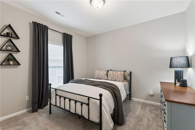 7731 NW 124th Street, Kansas City, MO 64163