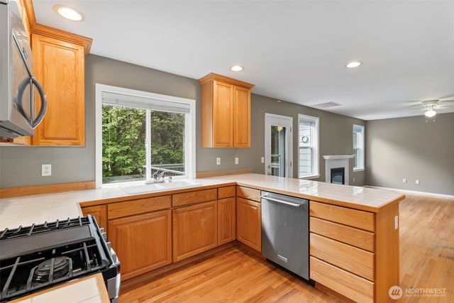 21830 Clear Creek Road, Poulsbo, WA 98370