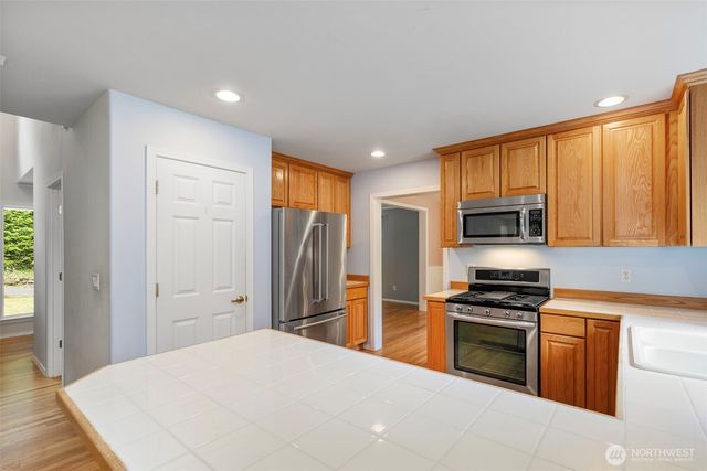 21830 Clear Creek Road, Poulsbo, WA 98370