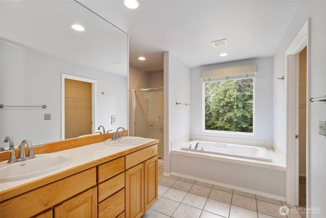 21830 Clear Creek Road, Poulsbo, WA 98370