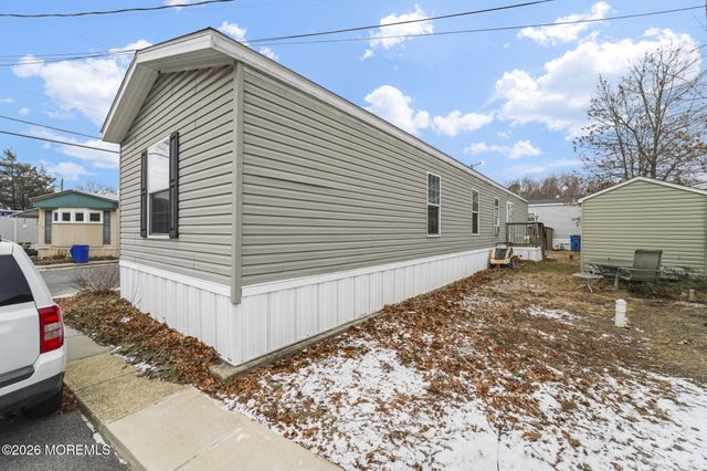 10 Citrus Lane, Howell, NJ 07731