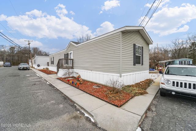 10 Citrus Lane, Howell, NJ 07731