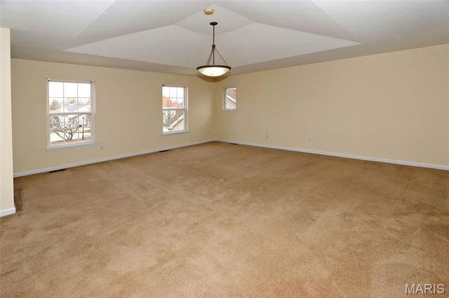 2352 The Courts Drive, Chesterfield, MO 63017