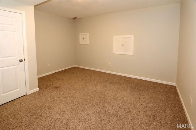 2352 The Courts Drive, Chesterfield, MO 63017