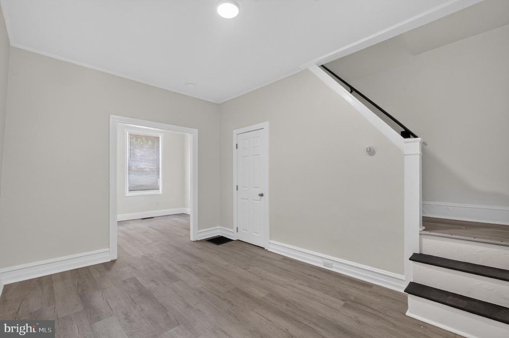 109 N WARREN ST, POTTSTOWN, PA 19464 — photo 5