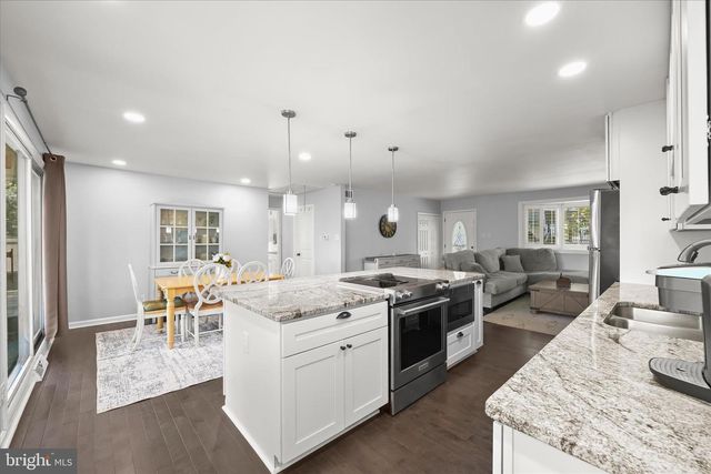 1602 WALL DR, Pasadena, MD 21122