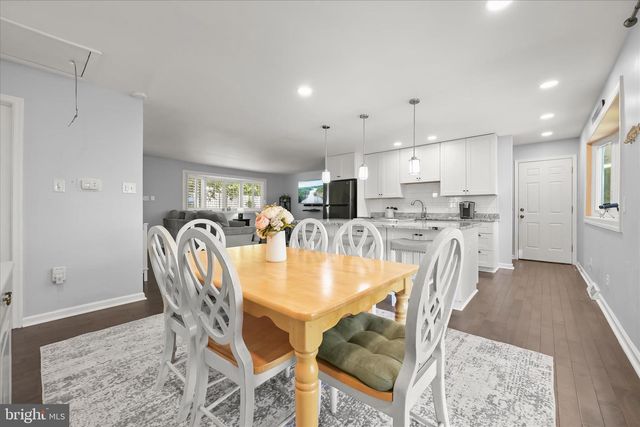 1602 WALL DR, Pasadena, MD 21122