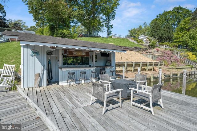 1602 WALL DR, Pasadena, MD 21122