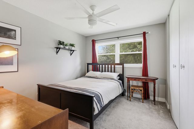 2853 FAIRHAVEN Road, Davenport, IA 50803