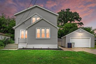 4512 W Green Tree ROAD, Milwaukee, WI 53223