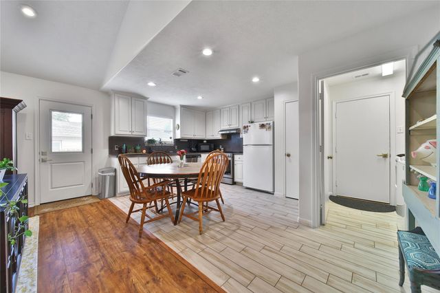 16389 Sun View Lane, Conroe, TX 77302