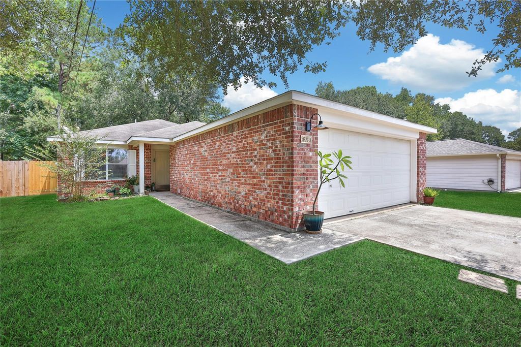 16389 Sun View Lane, Conroe, TX 77302