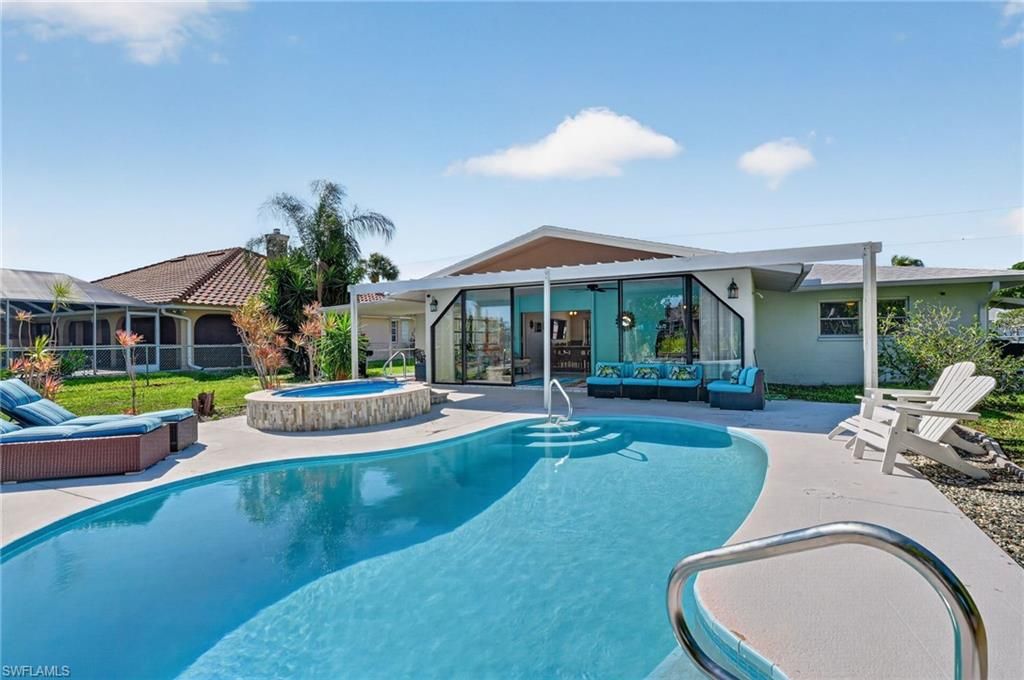 1211 SE 21st ST, CAPE CORAL, FL 33990 — exterior