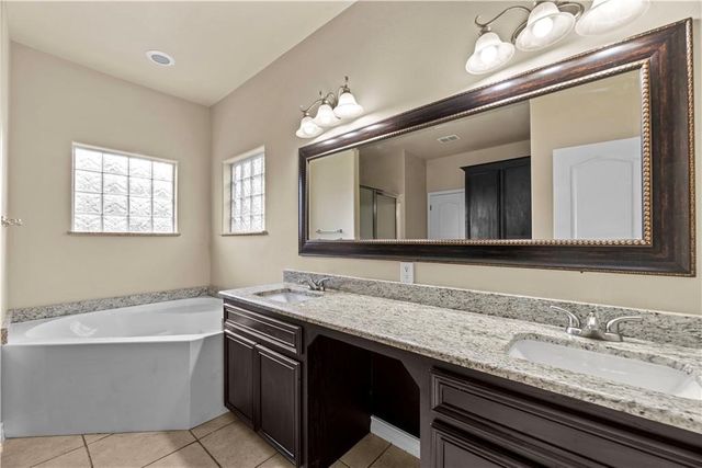 6438 Hardwick Dr, Corpus Christi, TX 78412