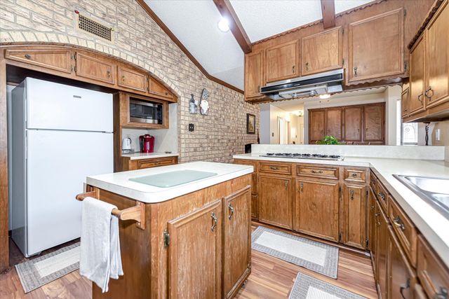 7715 Shadow Lane, Conroe, TX 77304