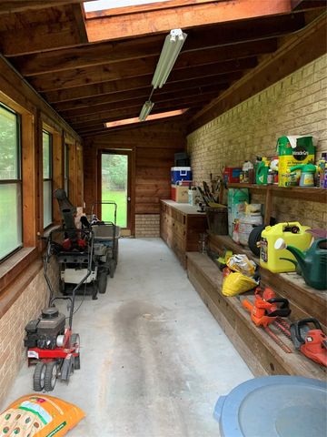 7715 Shadow Lane, Conroe, TX 77304