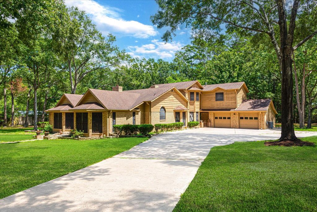 7715 Shadow Lane, Conroe, TX 77304