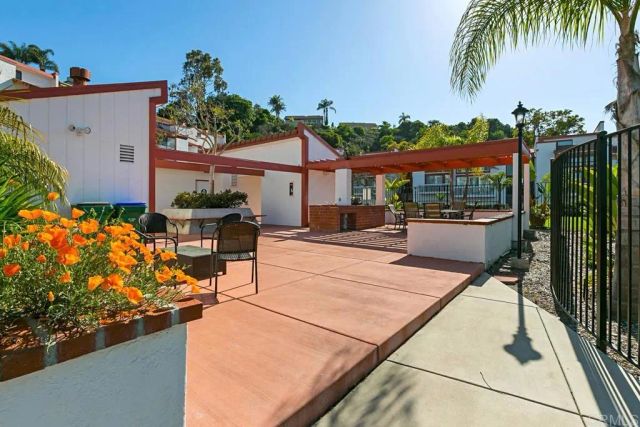 2419 La Costa Avenue A, Carlsbad, CA 92009