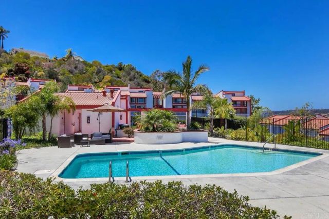 2419 La Costa Avenue A, Carlsbad, CA 92009