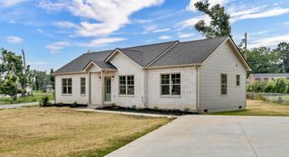 501 Eva Dr, Clarksville, TN 37042