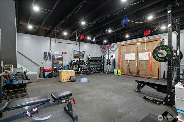 29213 SE 5th Street, Fall City, WA 98024