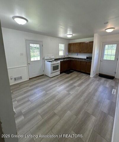4250 Mud Lake Road, Bellevue, MI 49021