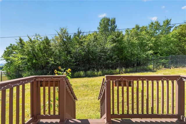 2767 W Cottonwillow Way, Fayetteville, AR 72704