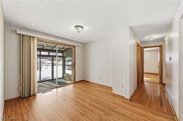 720 Lorena Street SW, North Canton, OH 44720