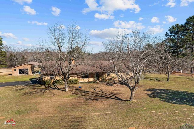9673 Pleasant Hollow Rd., Tyler, TX 75709
