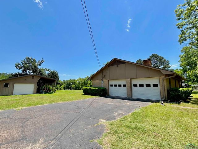 9673 Pleasant Hollow Rd., Tyler, TX 75709